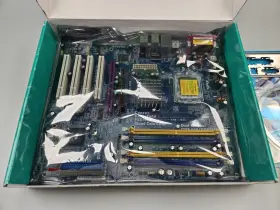 Ddr2 Asrock 903864696172 New Mainboard 4coredual-sata2 Socket 775 Pci 2x Ddr