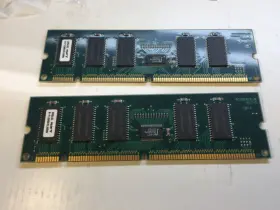 Mh8v7245aztj-6 Mitsubishi Memory Module 168pin Lot Of 2 - Ship Qty
