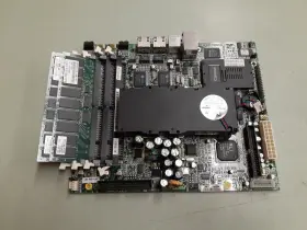 Es1c-p002m6 Sun Microsystems 411705400001 Motherboard / Intel Cpu 2x512mb Fan