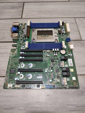 Tyan S8030gm2ne Tomcat Hx S8030 Atx Motherboard